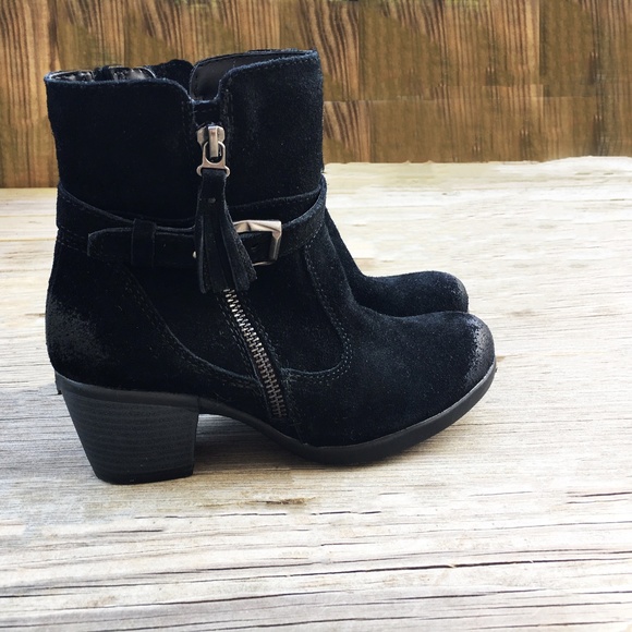 earth origins suede ankle boots
